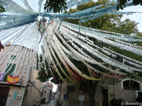 Copyright Dee Lovering